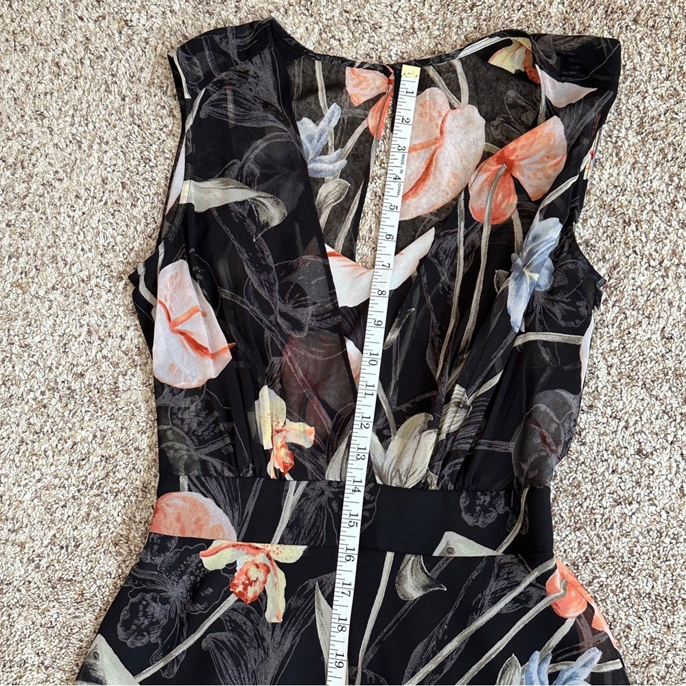 WHBM Fit Flare Dress Swing Feminine Flowy Black Floral Chifon Size 2 Sleeveless - Picture 7 of 15